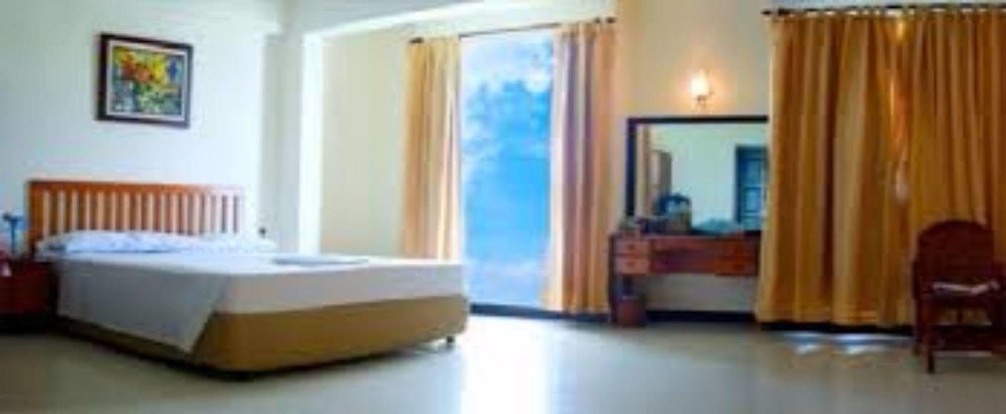 Baani Hotel マレ エクステリア 写真